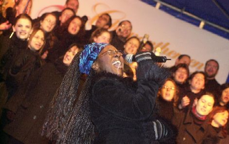 Onita Boone und Golden Harps am 18.11.2001 auf der Chrysanthema Lahr