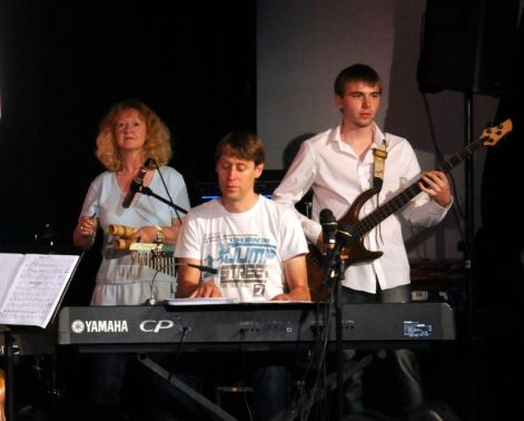 Konzert Lahr Schlachthof "25 Jahre Kirche am Flugplatz", 7.6.13