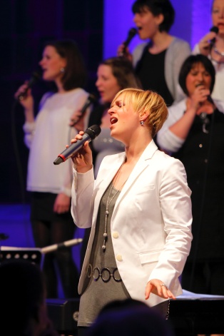 Osternachtskonzert, Christuskirche Kehl, 19.4.2014 (Foto: <a target="_blank" href="http://martinweinbrenner.de">MartinWeinbrenner.de</a>)